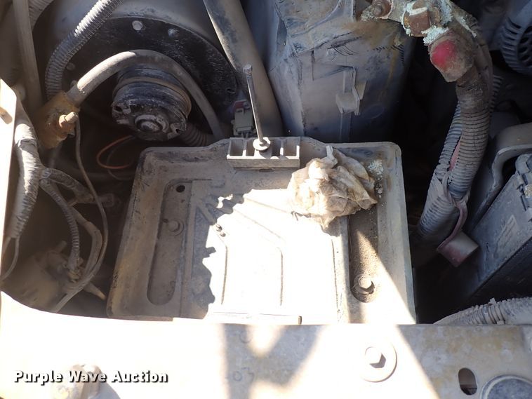 image for item DN1941 2002 Ford Econoline E350 Super Duty  school bus