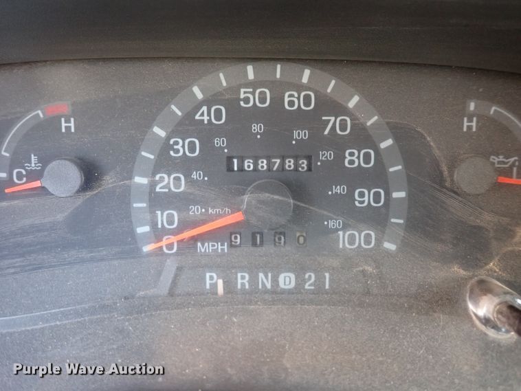 image for item DN1941 2002 Ford Econoline E350 Super Duty  school bus