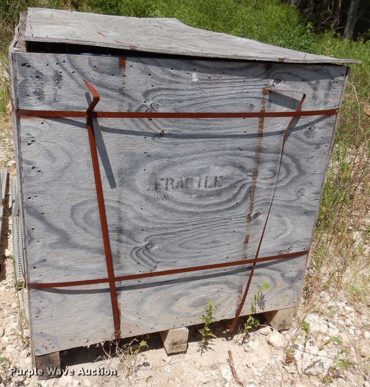 image for item ED9830 Caterpillar 89"W four-in-one loader bucket