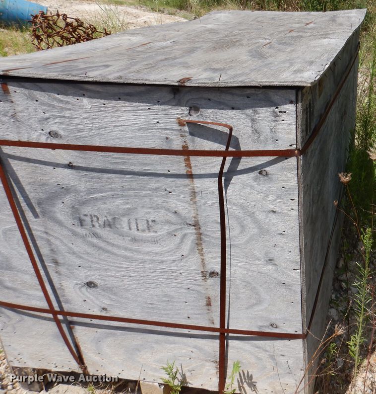 image for item ED9830 Caterpillar 89"W four-in-one loader bucket