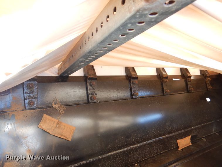 image for item ED9830 Caterpillar 89"W four-in-one loader bucket