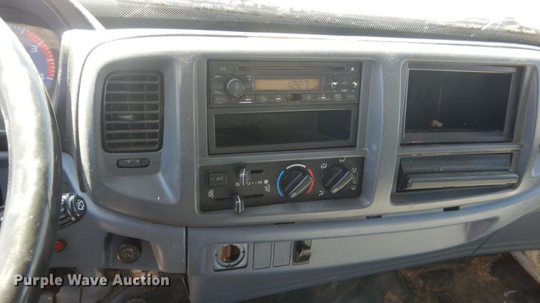 image for item ES9650 2007 Hino 268  box truck