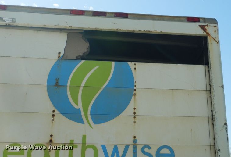 image for item ES9650 2007 Hino 268  box truck