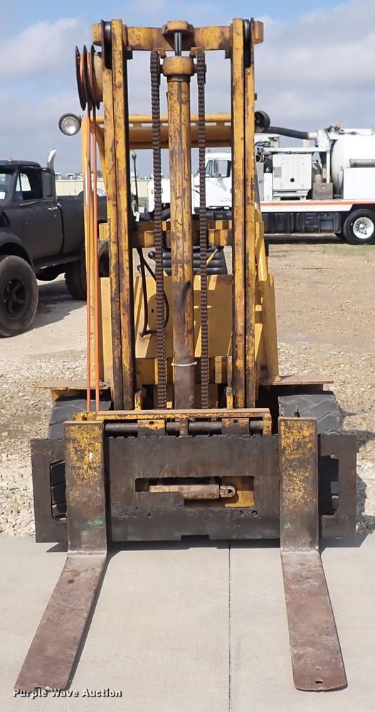 image for item EV9927 Caterpillar V60B  forklift