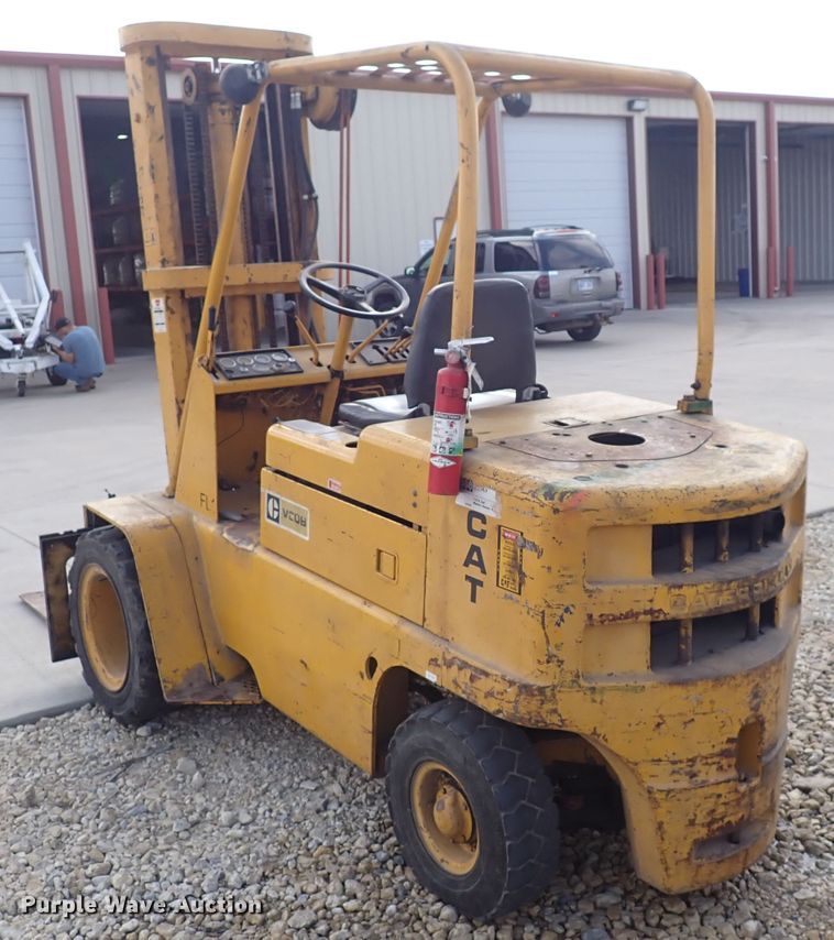 image for item EV9927 Caterpillar V60B  forklift