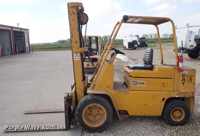 image for item EV9927 Caterpillar V60B  forklift