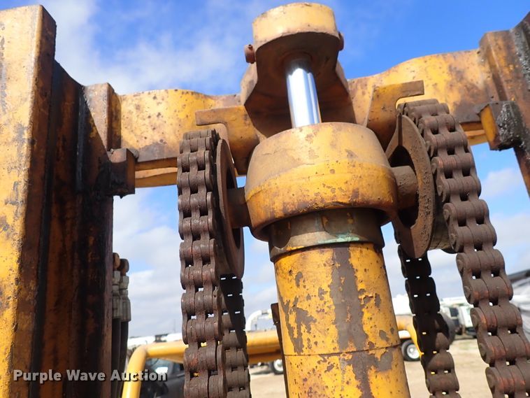 image for item EV9927 Caterpillar V60B  forklift