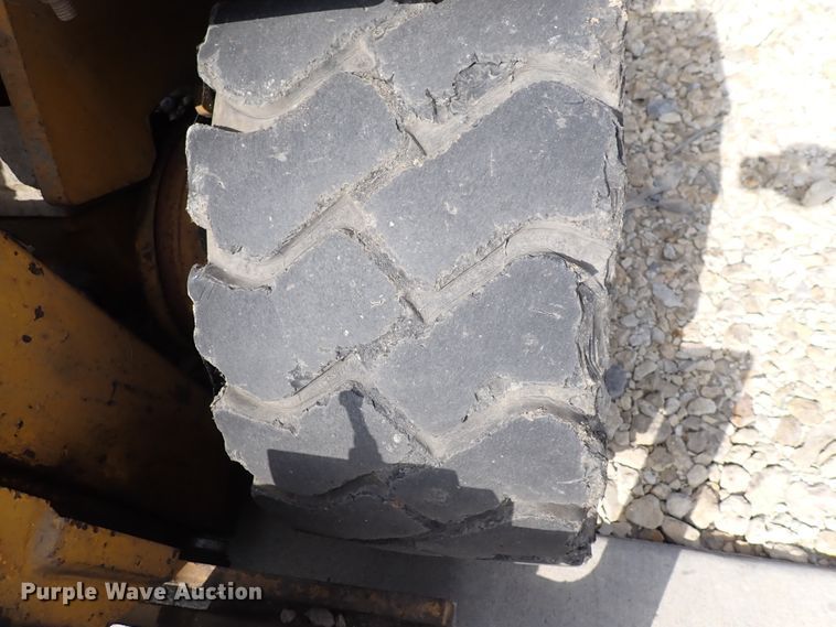 image for item EV9927 Caterpillar V60B  forklift