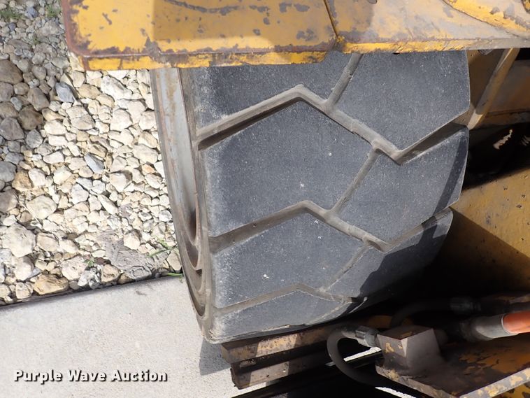 image for item EV9927 Caterpillar V60B  forklift