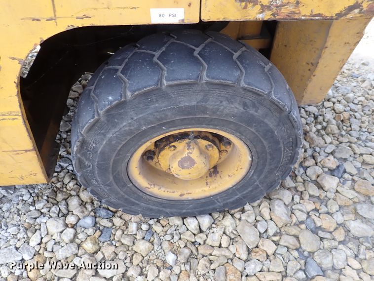 image for item EV9927 Caterpillar V60B  forklift