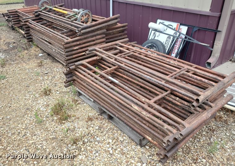 image for item GQ9671 Metal scaffolding