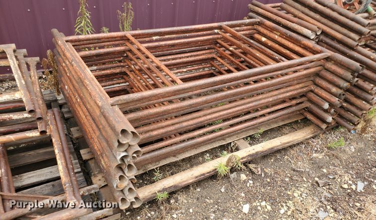 image for item GQ9671 Metal scaffolding