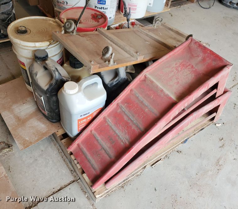 image for item GQ9685 Tools