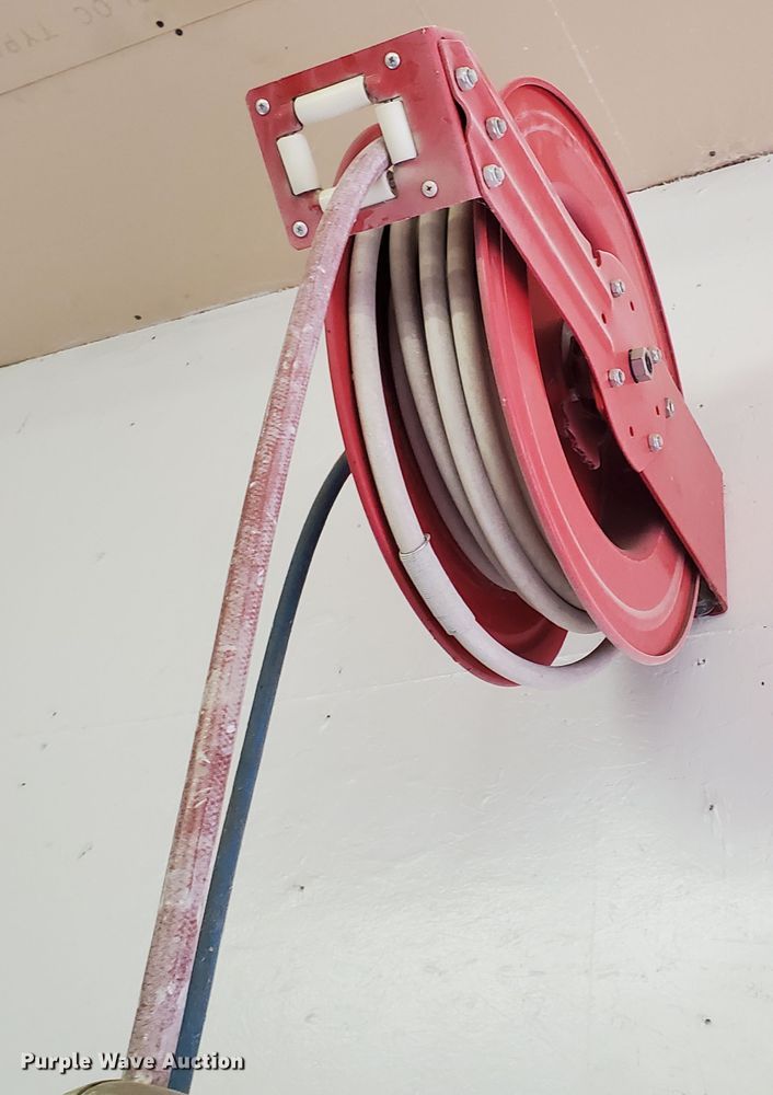 image for item GQ9695 Kobalt  air compressor