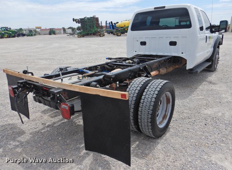image for item HQ9301 2015 Ford F550 Super Duty XL  SuperCab truck cab and chassis