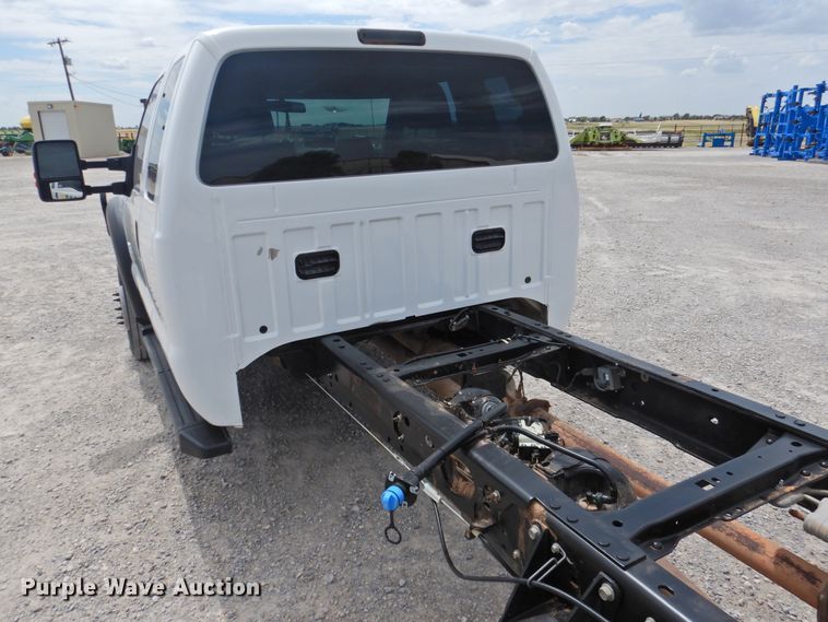 image for item HQ9301 2015 Ford F550 Super Duty XL  SuperCab truck cab and chassis