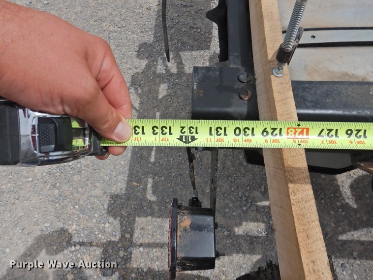 image for item HQ9301 2015 Ford F550 Super Duty XL  SuperCab truck cab and chassis