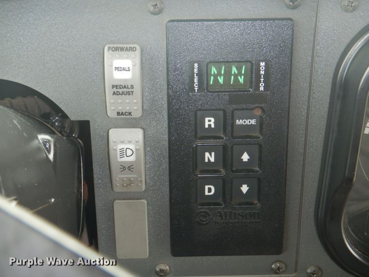 image for item HT9401 2011 Thomas Built Buses Saf-T-Liner  coach bus