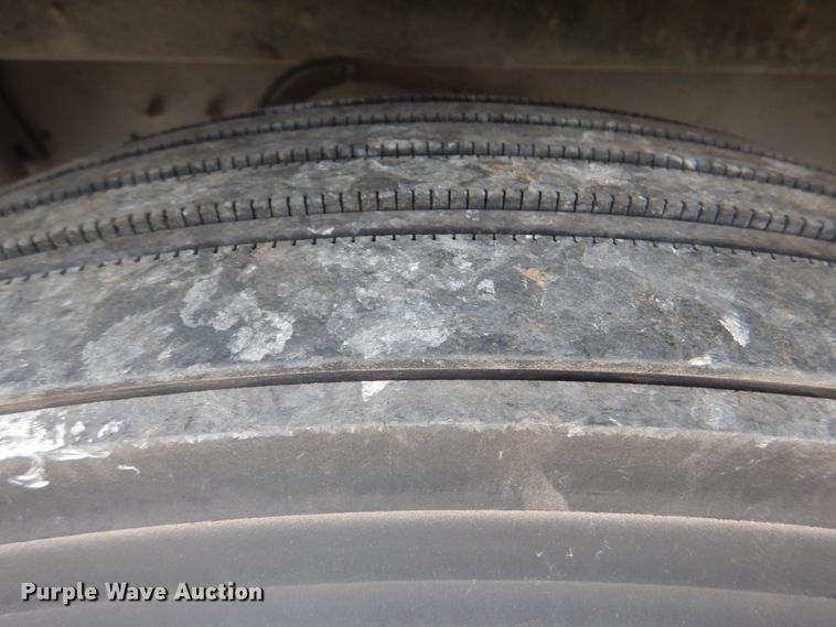 image for item HT9401 2011 Thomas Built Buses Saf-T-Liner  coach bus