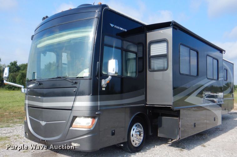 image for item HT9404 2008 Fleetwood Discovery  RV