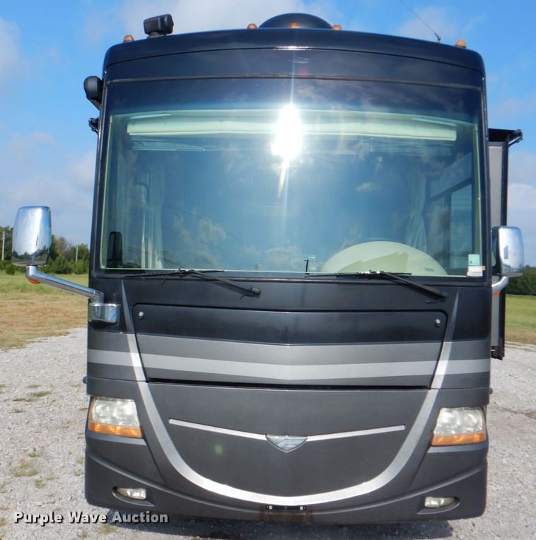 image for item HT9404 2008 Fleetwood Discovery  RV