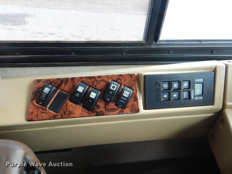 image for item HT9404 2008 Fleetwood Discovery  RV