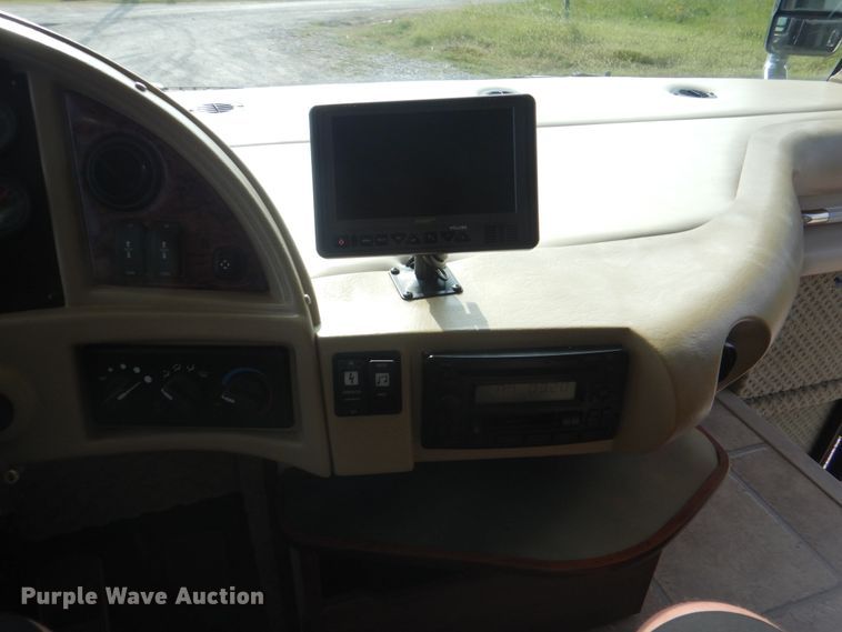 image for item HT9404 2008 Fleetwood Discovery  RV