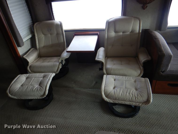 image for item HT9404 2008 Fleetwood Discovery  RV