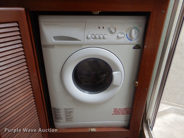 image for item HT9404 2008 Fleetwood Discovery  RV