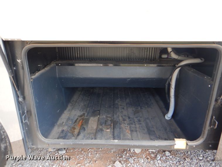 image for item HT9404 2008 Fleetwood Discovery  RV