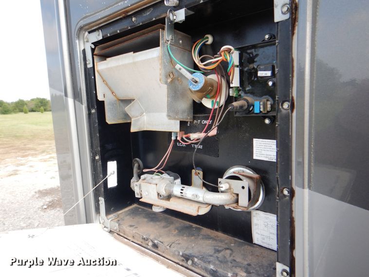 image for item HT9404 2008 Fleetwood Discovery  RV