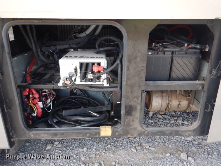 image for item HT9404 2008 Fleetwood Discovery  RV