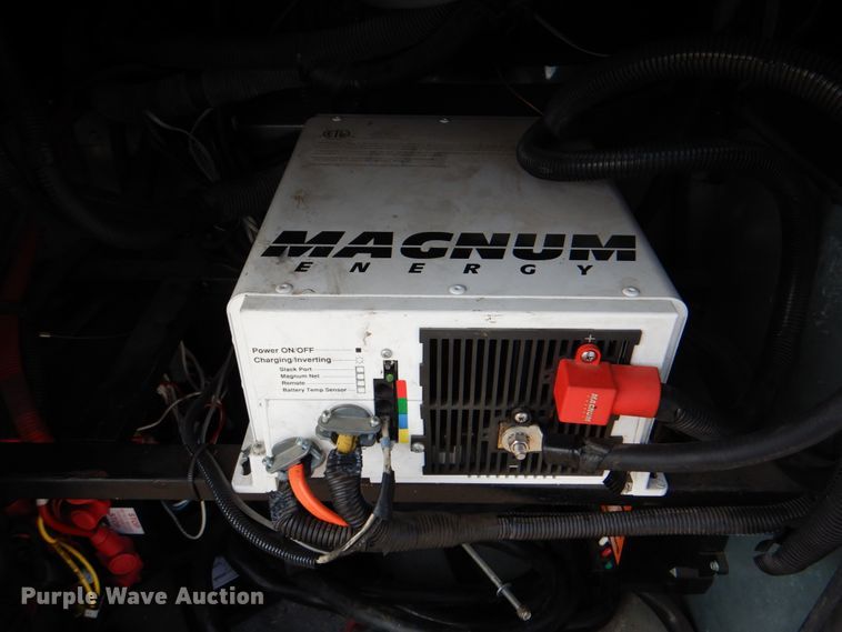 image for item HT9404 2008 Fleetwood Discovery  RV