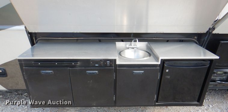 image for item HT9404 2008 Fleetwood Discovery  RV