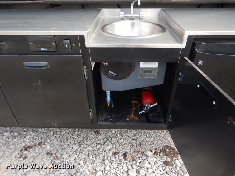 image for item HT9404 2008 Fleetwood Discovery  RV