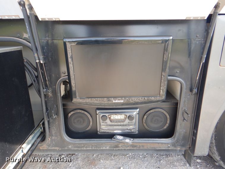 image for item HT9404 2008 Fleetwood Discovery  RV