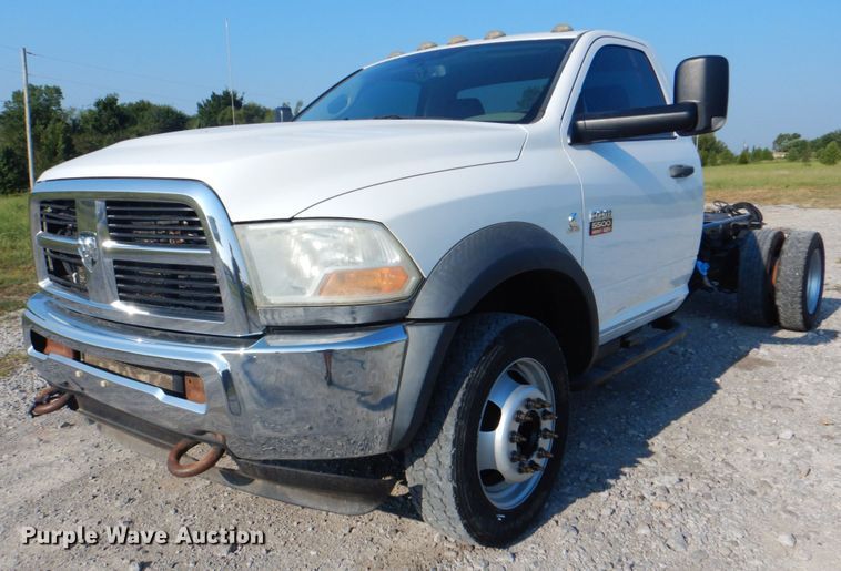image for item HT9410 2011 Dodge Ram 5500HD  truck cab and chassis