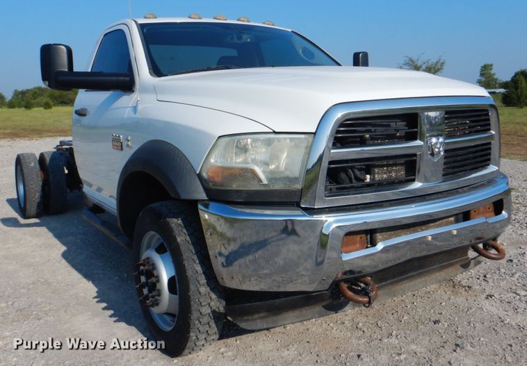image for item HT9410 2011 Dodge Ram 5500HD  truck cab and chassis