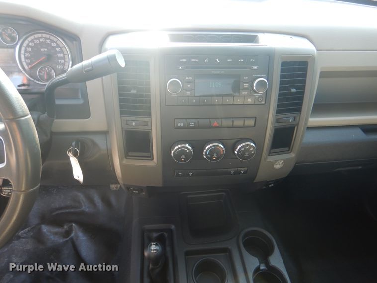 image for item HT9410 2011 Dodge Ram 5500HD  truck cab and chassis