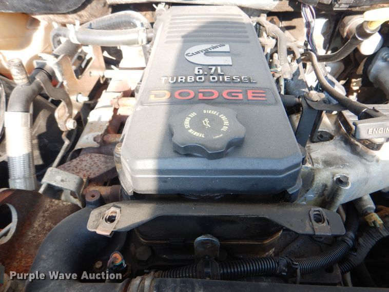 image for item HT9410 2011 Dodge Ram 5500HD  truck cab and chassis