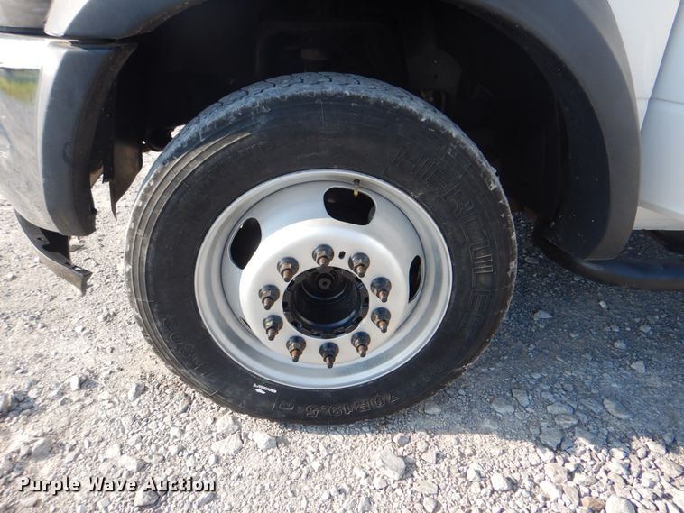 image for item HT9410 2011 Dodge Ram 5500HD  truck cab and chassis