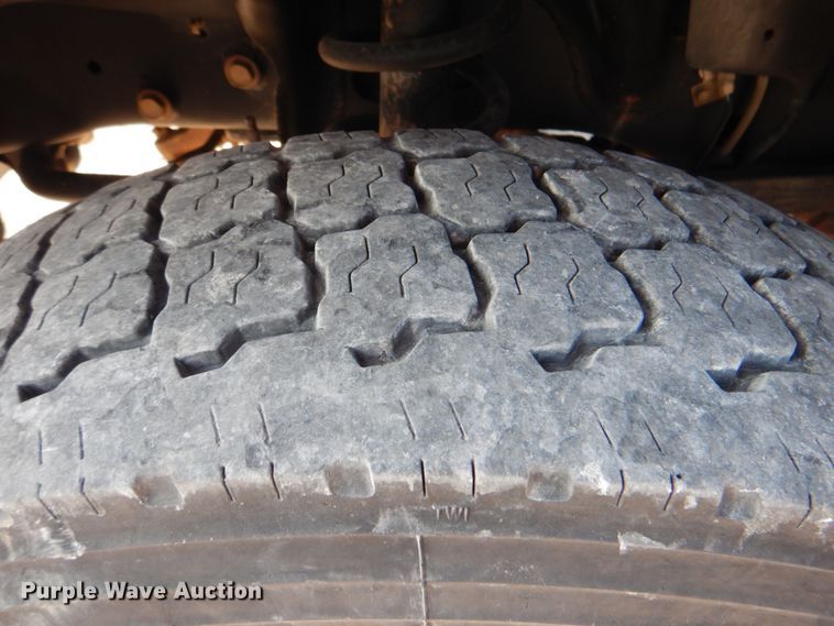 image for item HT9410 2011 Dodge Ram 5500HD  truck cab and chassis