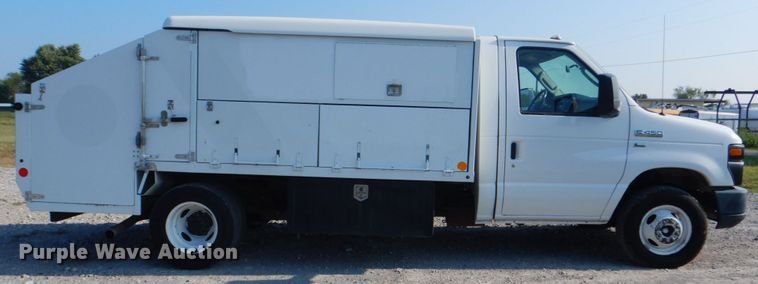 image for item HT9411 2012 Ford E450 Super Duty  sprayer truck