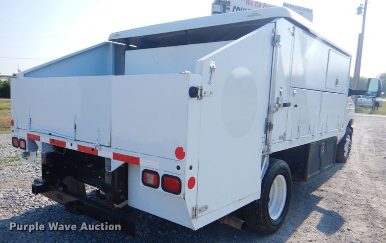 image for item HT9411 2012 Ford E450 Super Duty  sprayer truck