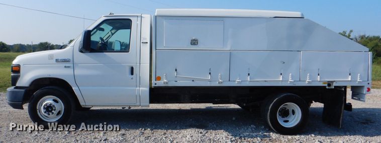 image for item HT9411 2012 Ford E450 Super Duty  sprayer truck