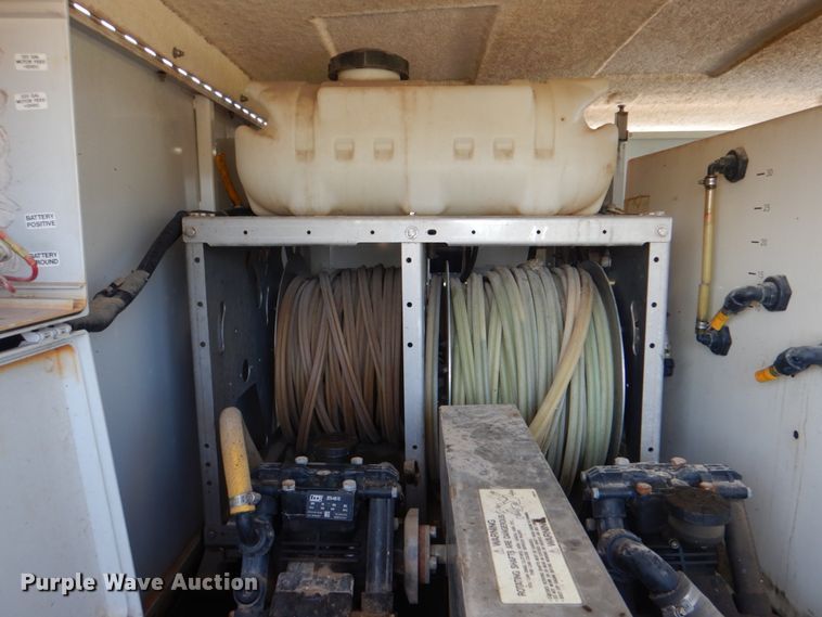 image for item HT9411 2012 Ford E450 Super Duty  sprayer truck