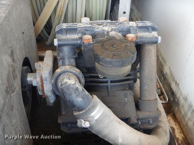 image for item HT9411 2012 Ford E450 Super Duty  sprayer truck