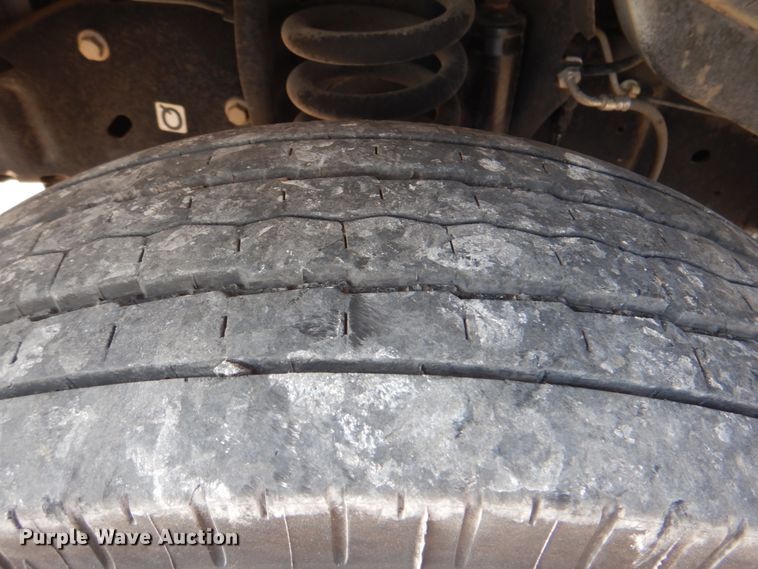 image for item HT9411 2012 Ford E450 Super Duty  sprayer truck