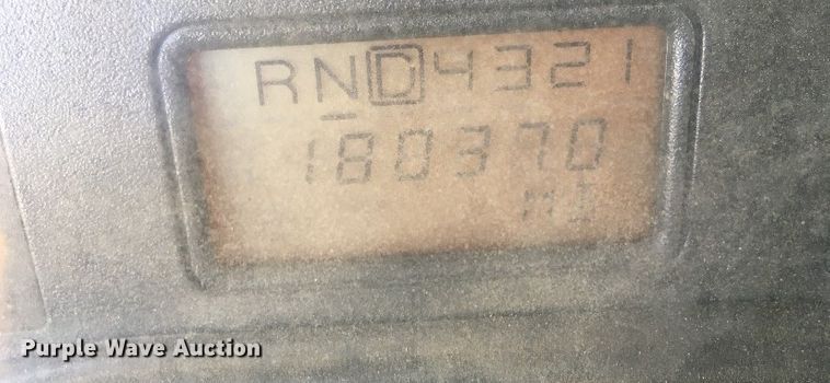 image for item HT9416 2006 International 7400  crane truck with tire grapple