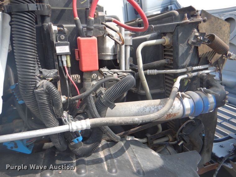 image for item HT9420 2007 Chevrolet C7500  command center truck